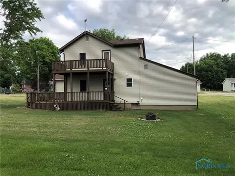 406 E Church St, West Unity, OH 43570 photo 3