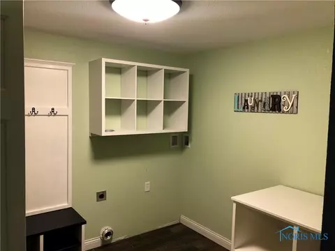 406 E Church St, West Unity, OH 43570 photo 12
