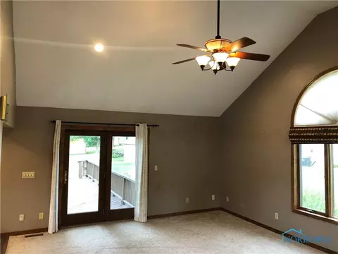 406 E Church St, West Unity, OH 43570 photo 9