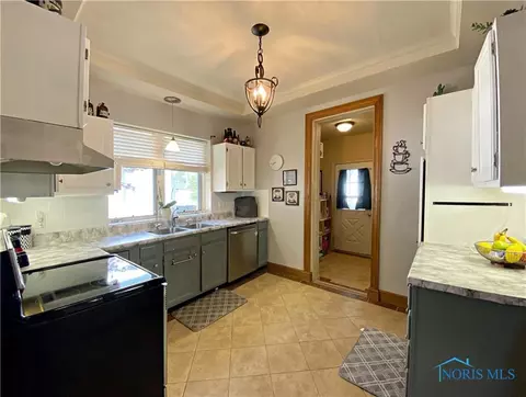 357 Hedges St, Tiffin, OH 44883 photo 14