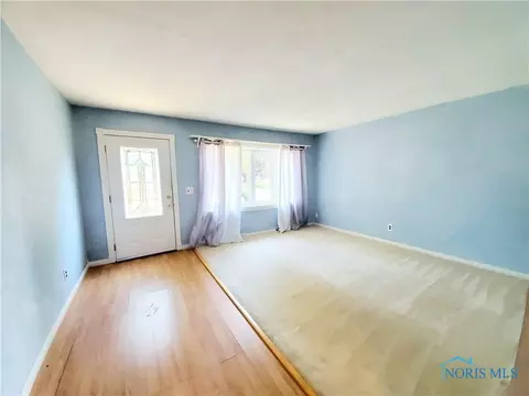 106 Elm St, Wayne, OH 43466 photo 3