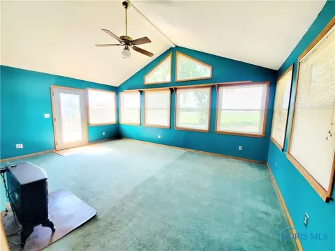 106 Elm St, Wayne, OH 43466 photo 2