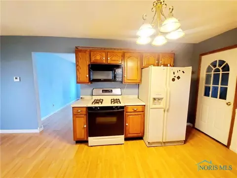 106 Elm St, Wayne, OH 43466 photo 15