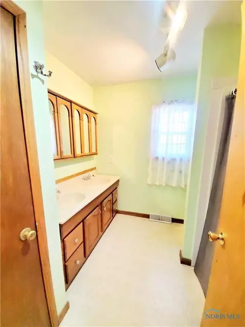 106 Elm St, Wayne, OH 43466 photo 8