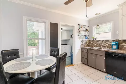 2007 Glenview Dr, Maumee, OH 43537 photo 15