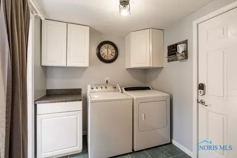 2007 Glenview Dr, Maumee, OH 43537 photo 19