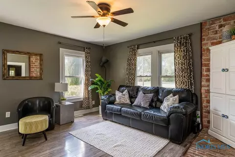 2007 Glenview Dr, Maumee, OH 43537 photo 10