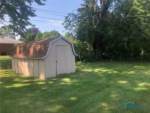 3512 Fleitz Dr, Oregon, OH 43616 photo 17