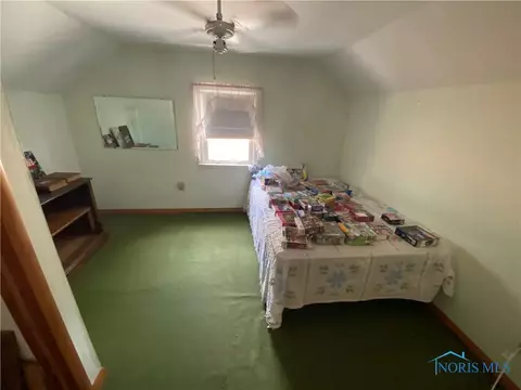 29527 E Broadway St, Walbridge, OH 43465 photo 13