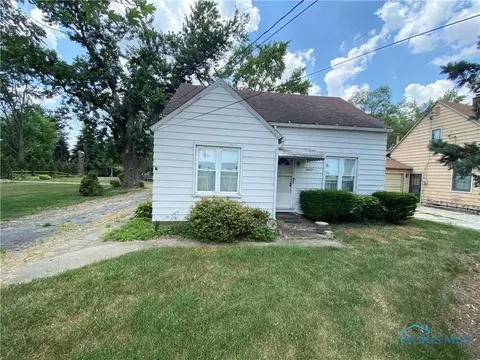 29527 E Broadway St, Walbridge, OH 43465 photo 2