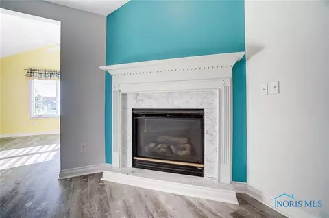 6844 Reflections Dr, Maumee, OH 43537 photo 7
