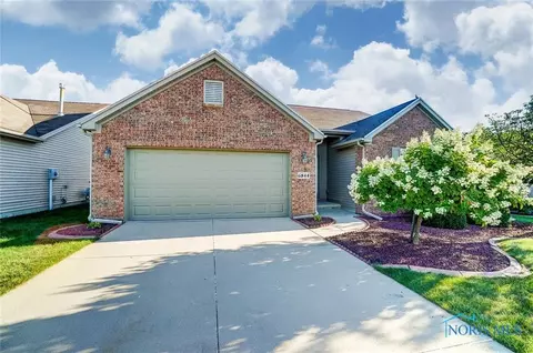 6844 Reflections Dr, Maumee, OH 43537 photo 2