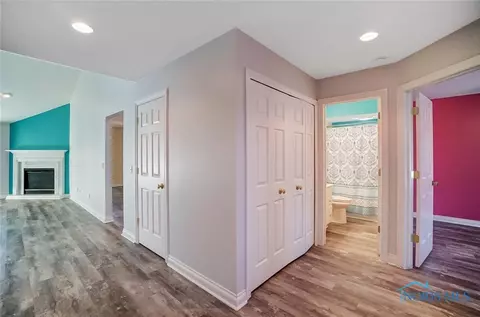 6844 Reflections Dr, Maumee, OH 43537 photo 4