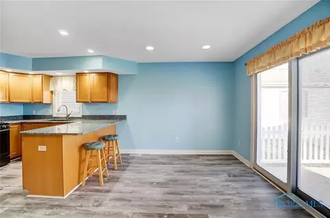 6844 Reflections Dr, Maumee, OH 43537 photo 11