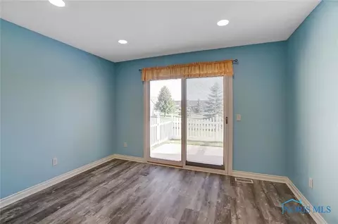 6844 Reflections Dr, Maumee, OH 43537 photo 12