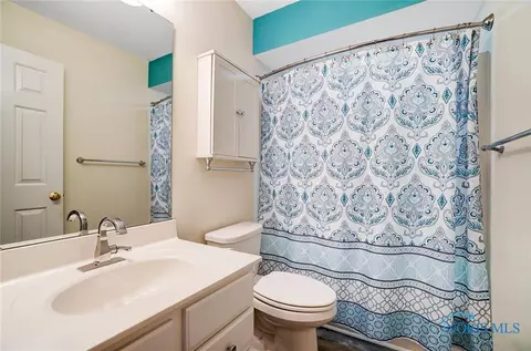 6844 Reflections Dr, Maumee, OH 43537 photo 27