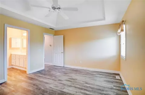 6844 Reflections Dr, Maumee, OH 43537 photo 22