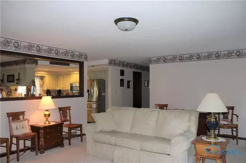 100 Spring St, Upper Sandusky, OH 43351 photo 9