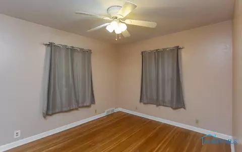 1065 Leith St, Maumee, OH 43537 photo 17
