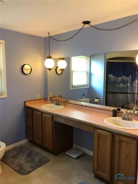 725 Wesley Ave, Bryan, OH 43506 photo 22