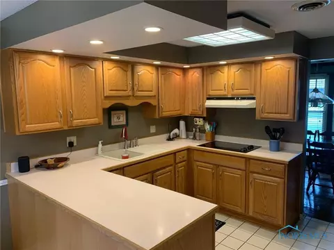 725 Wesley Ave, Bryan, OH 43506 photo 6