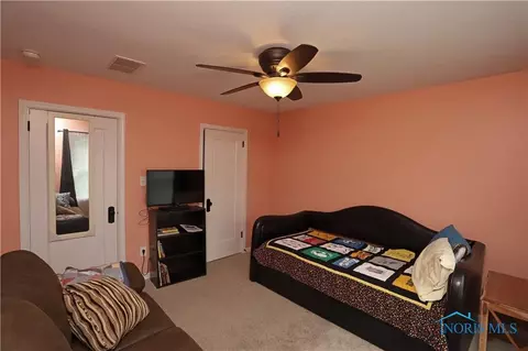 407 E John St, Maumee, OH 43537 photo 30