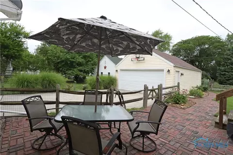 407 E John St, Maumee, OH 43537 photo 40