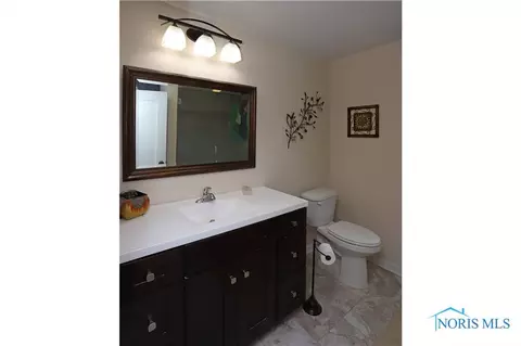 407 E John St, Maumee, OH 43537 photo 26