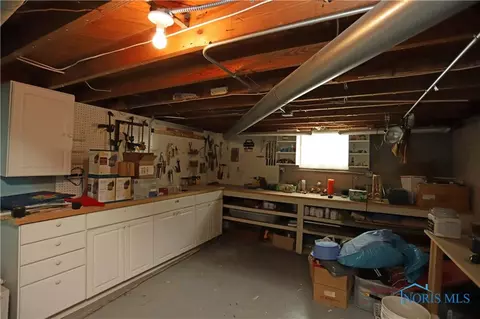 407 E John St, Maumee, OH 43537 photo 35