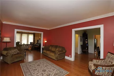 407 E John St, Maumee, OH 43537 photo 6