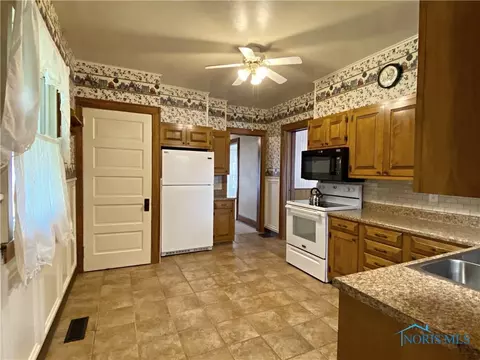 60 Walker St, Tiffin, OH 44883 photo 13