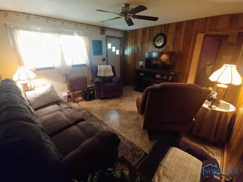 29 Main St, Leipsic, OH 45856 photo 12