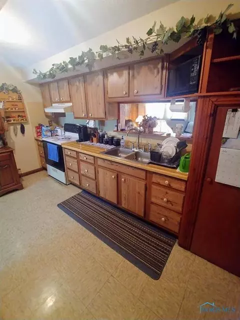 29 Main St, Leipsic, OH 45856 photo 10