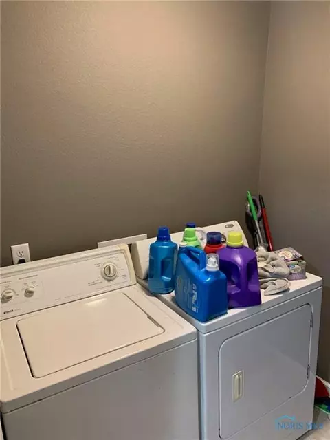 208 E Wilson St, Bryan, OH 43506 photo 8