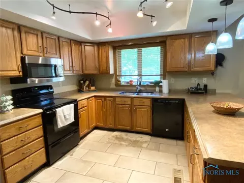 338 Connin St, Bryan, OH 43506 photo 7