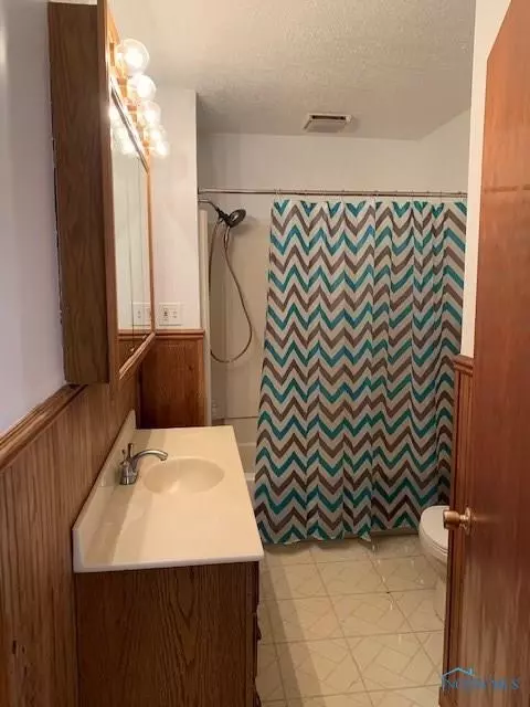 534 W Main St, Deshler, OH 43516 photo 18