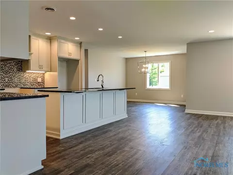 1408 Fieldstone, Bryan, OH 43506 photo 5
