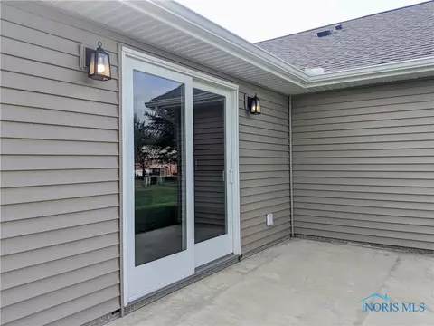 1408 Fieldstone, Bryan, OH 43506 photo 3