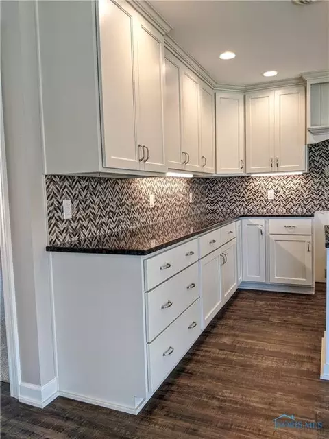 1408 Fieldstone, Bryan, OH 43506 photo 7