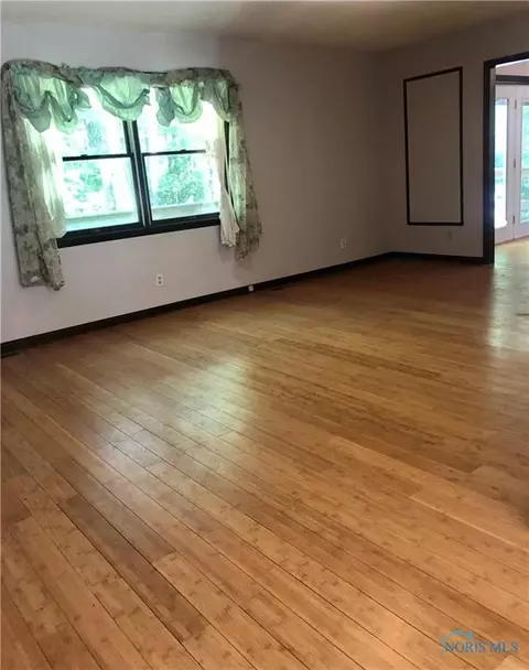 104 Westview St, Bryan, OH 43506 photo 3