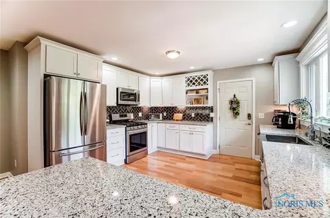200 Huron Rd, Findlay, OH 45840 photo 17