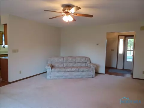 1513 Colonial Ln, Bryan, OH 43506 photo 6