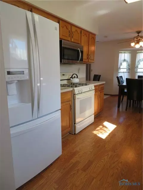 1513 Colonial Ln, Bryan, OH 43506 photo 15