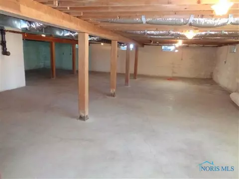 750 E Main St, Leipsic, OH 45856 photo 13