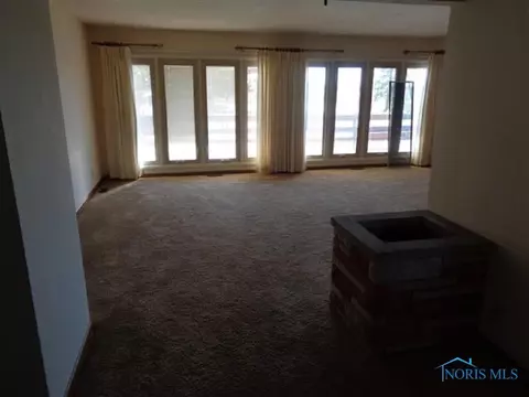 750 E Main St, Leipsic, OH 45856 photo 5