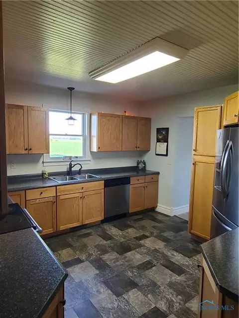 7869 County Rd E, Delta, OH 43515 photo 14