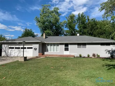 703 Avenue A, Bryan, OH 43506 photo 1