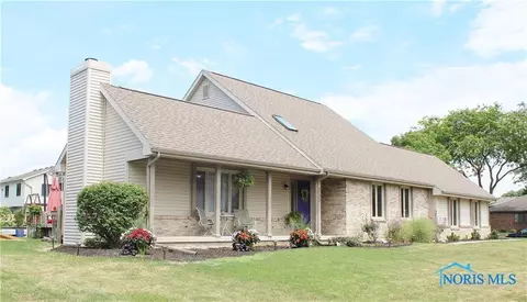 533 Thackeray Rd, Maumee, OH 43537 photo 5