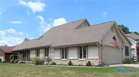 533 Thackeray Rd, Maumee, OH 43537 photo 1