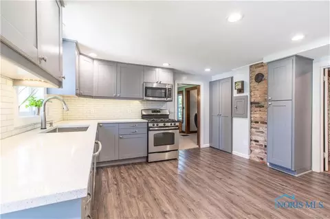 123 E John St, Maumee, OH 43537 photo 21